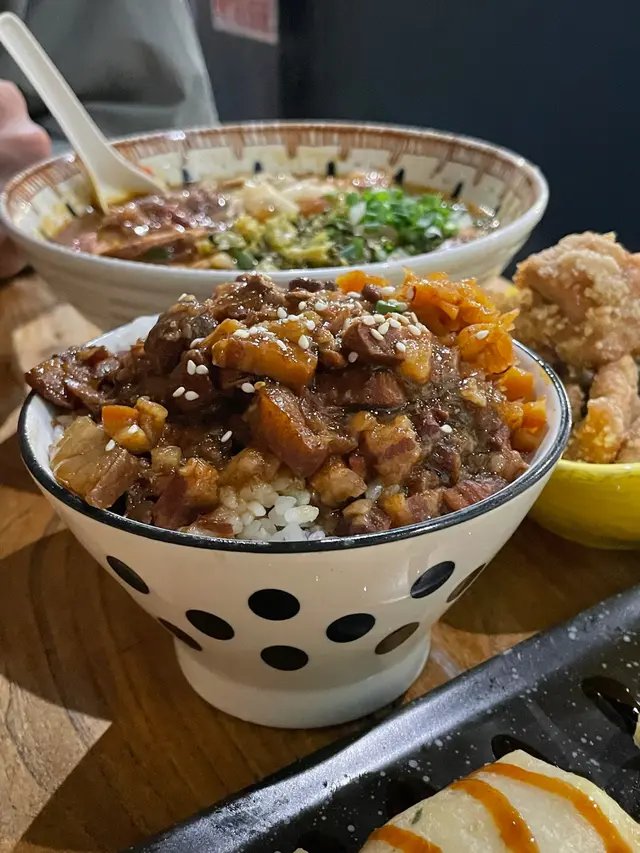 滷肉飯