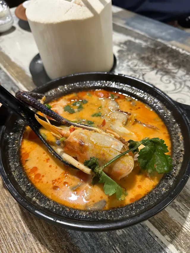 大頭蝦冬陰功湯（細）🦐