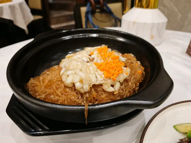 乾逼拆蟹肉粉絲煲