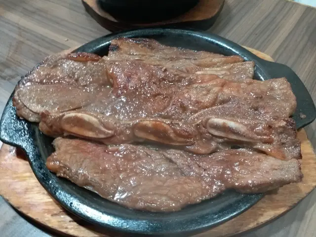 鐵板燒牛仔骨