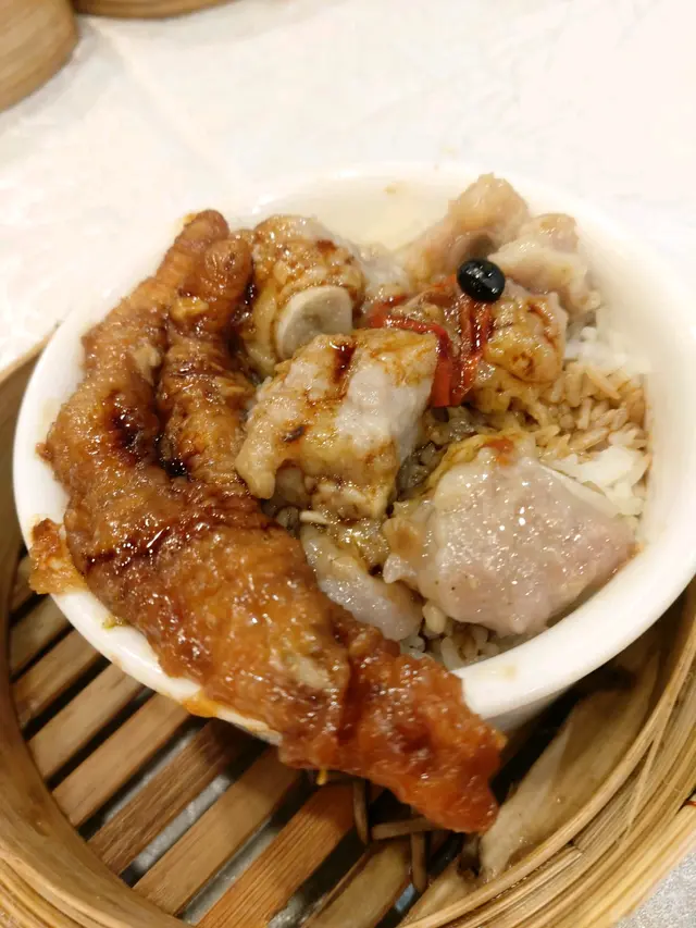 鳳爪排骨飯