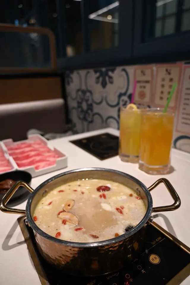 藥膳椰子清雞湯