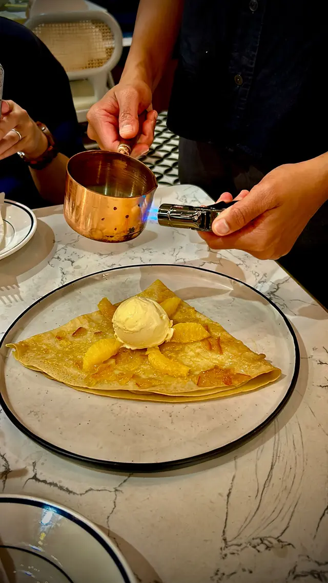 火焰橙酒可麗餅