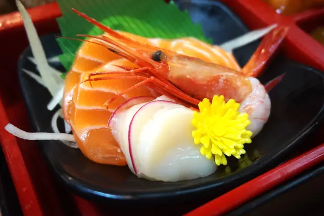 刺身三點