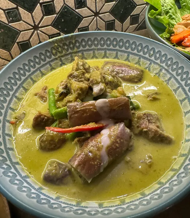 青咖哩牛腩