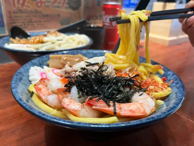 蟹肉海老鮮蝦味噌湯麵