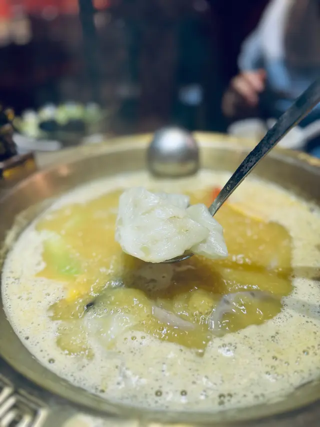 玲瓏浮凸•花膠雞湯鍋