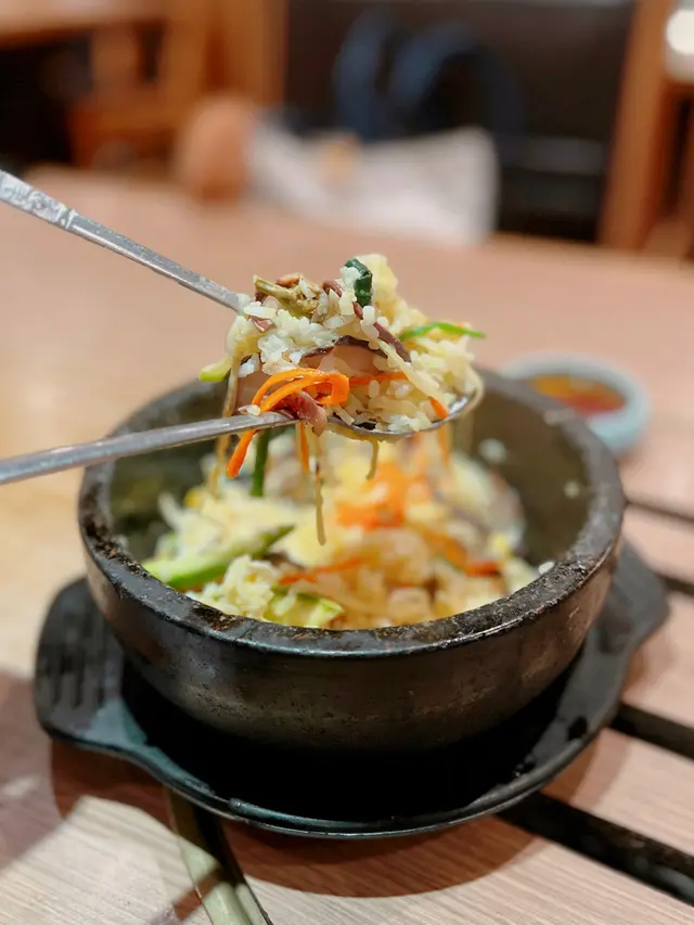石鍋雜錦飯