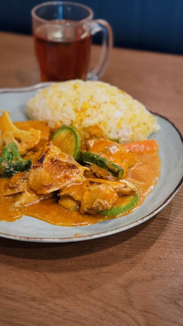 椰香烤雞野菜咖喱飯