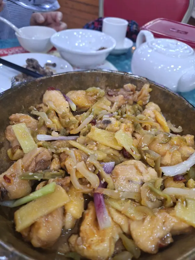 金牌得獎銅盤蒸污糟雞