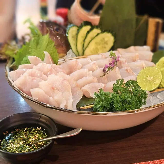 愛魚女(鮎並)刺身