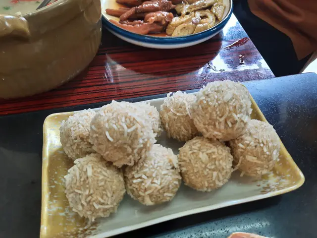 首創米通鯪魚球