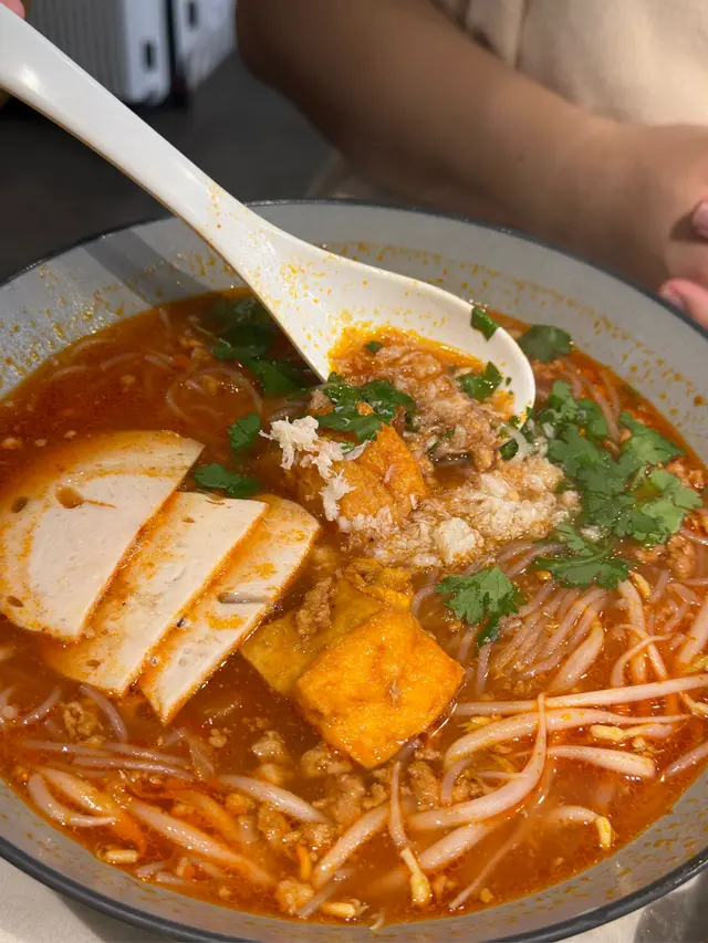 順化蕃茄蟹肉扎肉湯檬