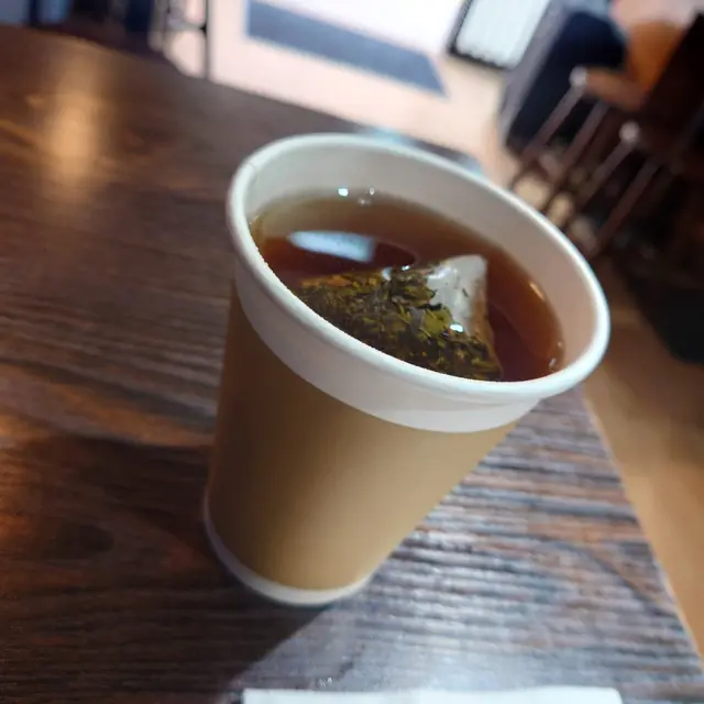 白桃烏龍茶 - White Peach Oolong Tea