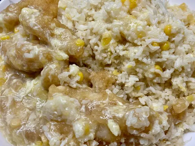 粟米魚柳飯炒底