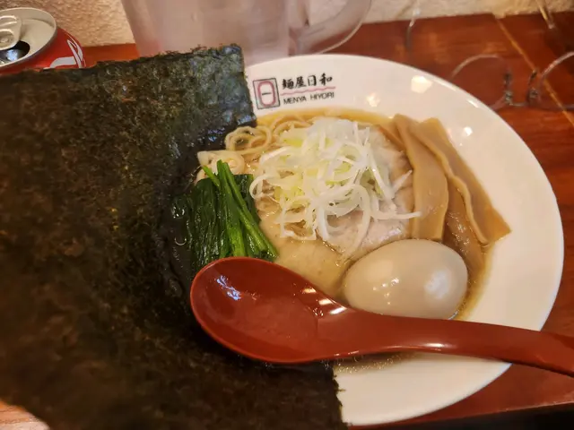淡麗醬油拉麵(特盛版)