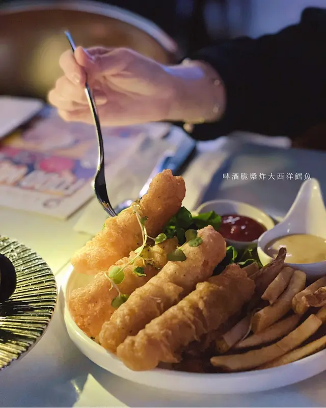 啤酒脆槳炸大西洋鱈魚