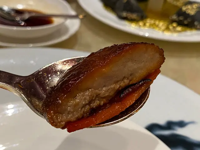 鵝肝金錢鷄(切開)