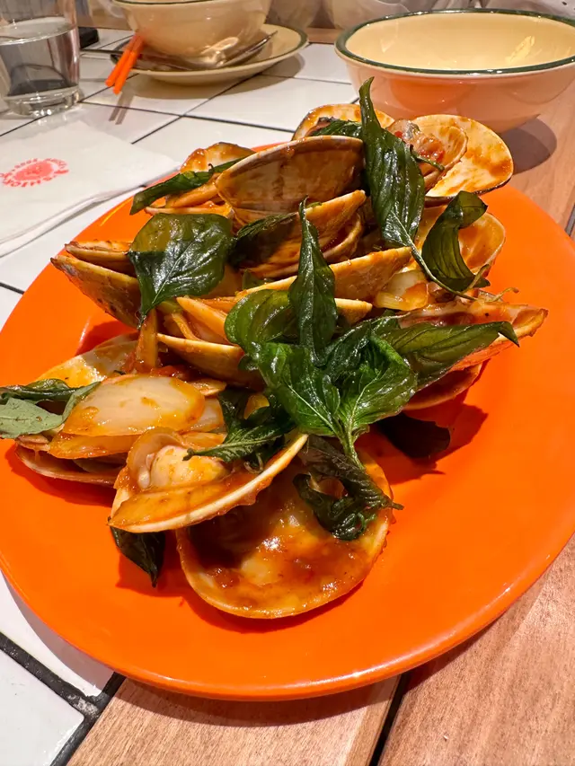 份量適中蜆肉算大粒鮮甜 不錯