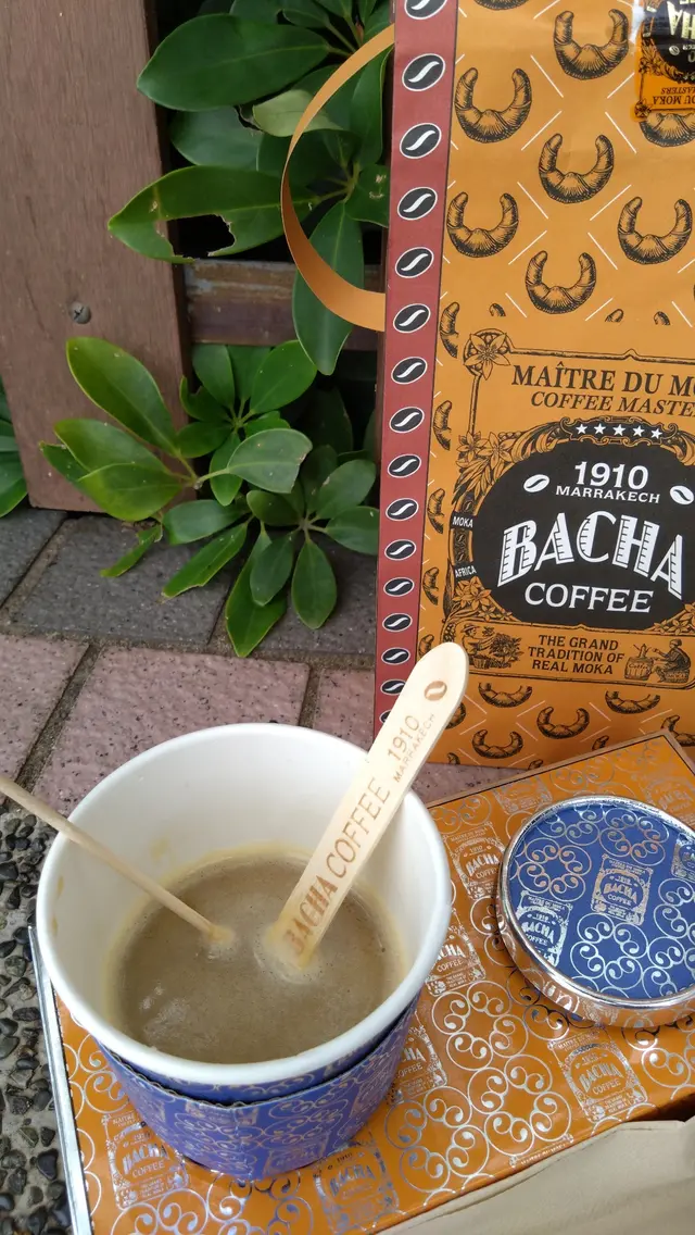 散發甘醇濃厚的咖啡香