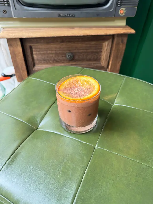 ᴏʀᴀɴɢᴇ ꜱᴘᴀʀᴋʟɪɴɢ ᴄʜᴏᴄᴏʟᴀᴛᴇ