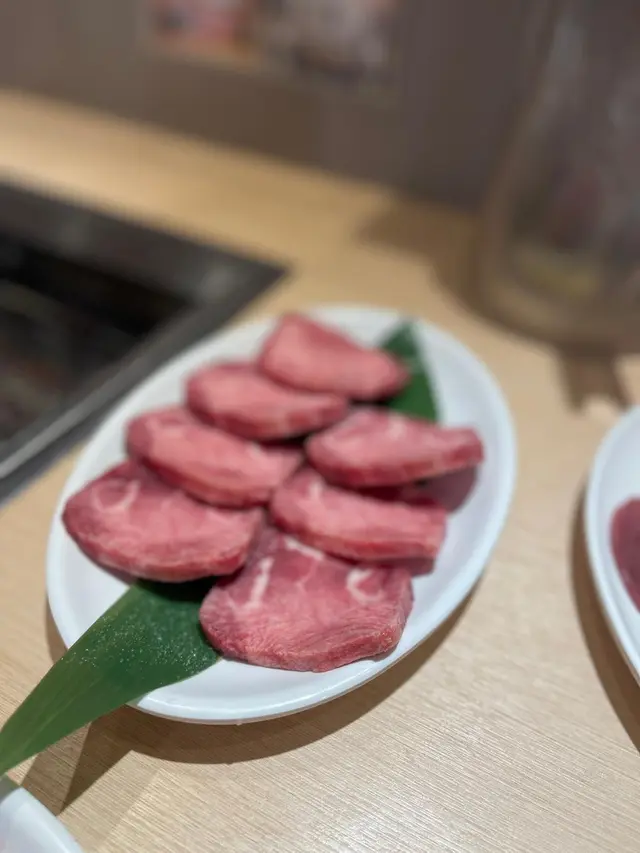 散叫咗厚切薄切牛舌各一(唔肯定個價錢)