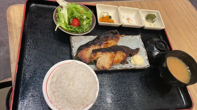 銀雪魚西京燒定食
