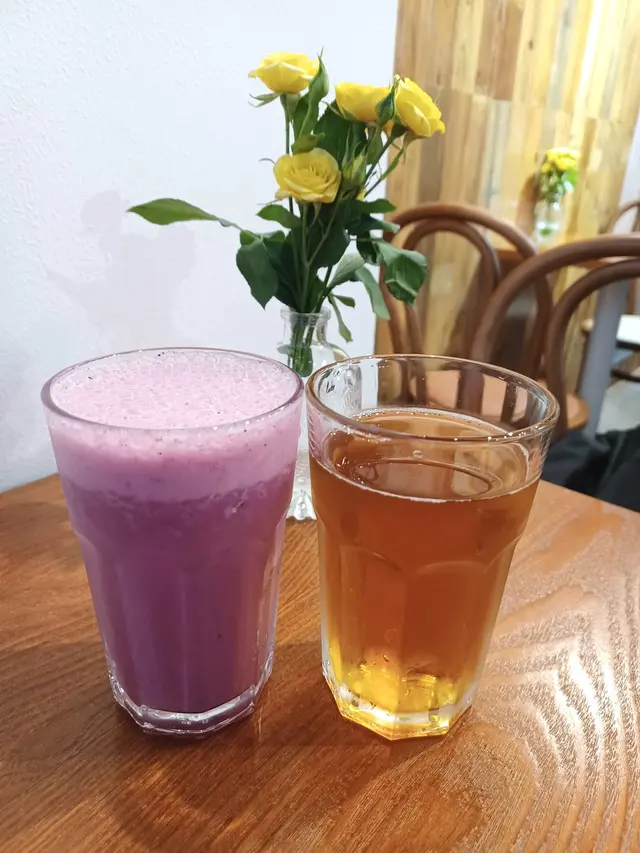 火龍果燕麥奶昔,冰茶