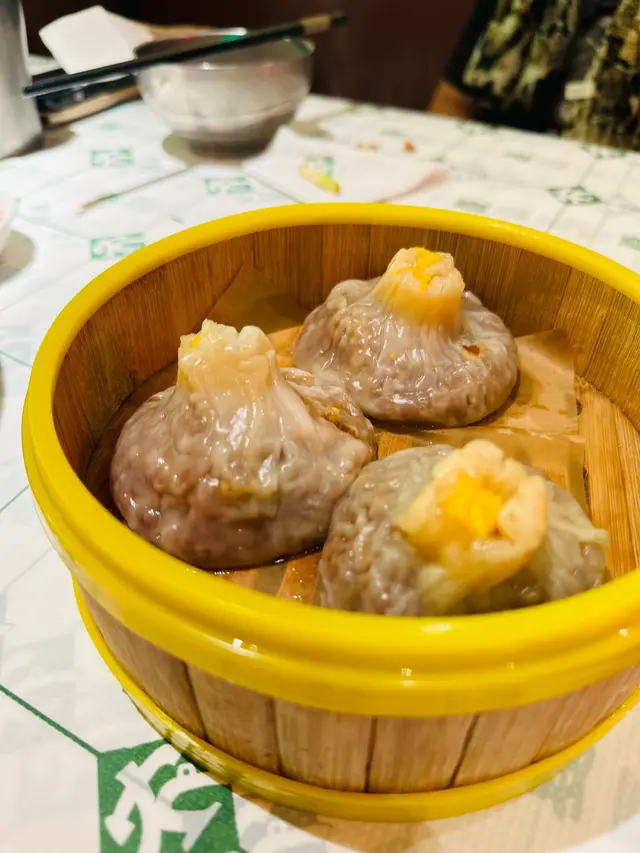 鹹蛋黃燒麥🥚$39