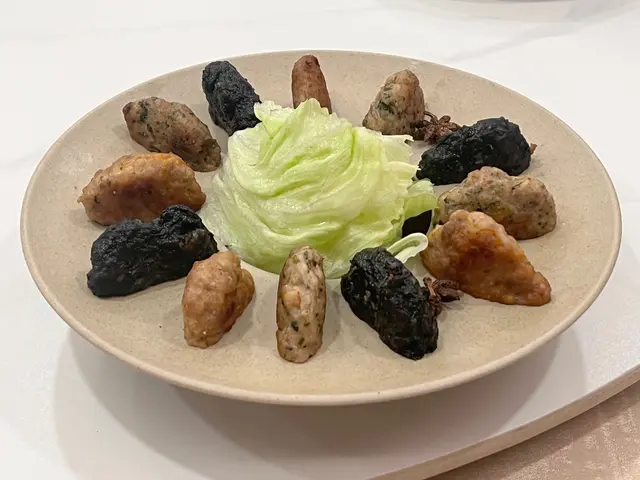 三色熟豚餅