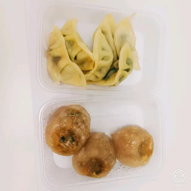 蒸韮菜餃，粉粿