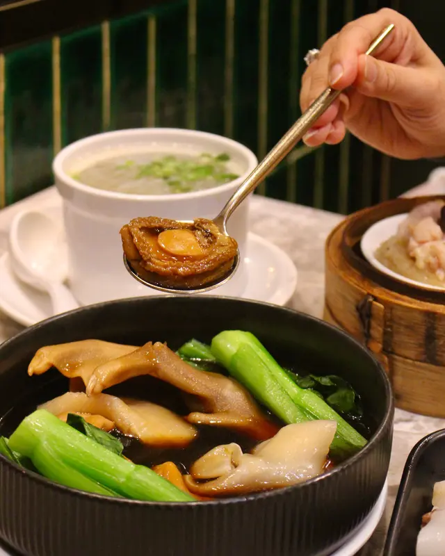 鮑汁花膠鮑魚鵝掌