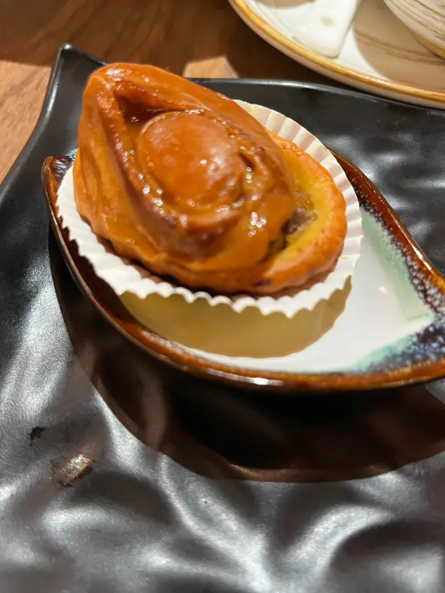 極品鮑魚雞粒酥