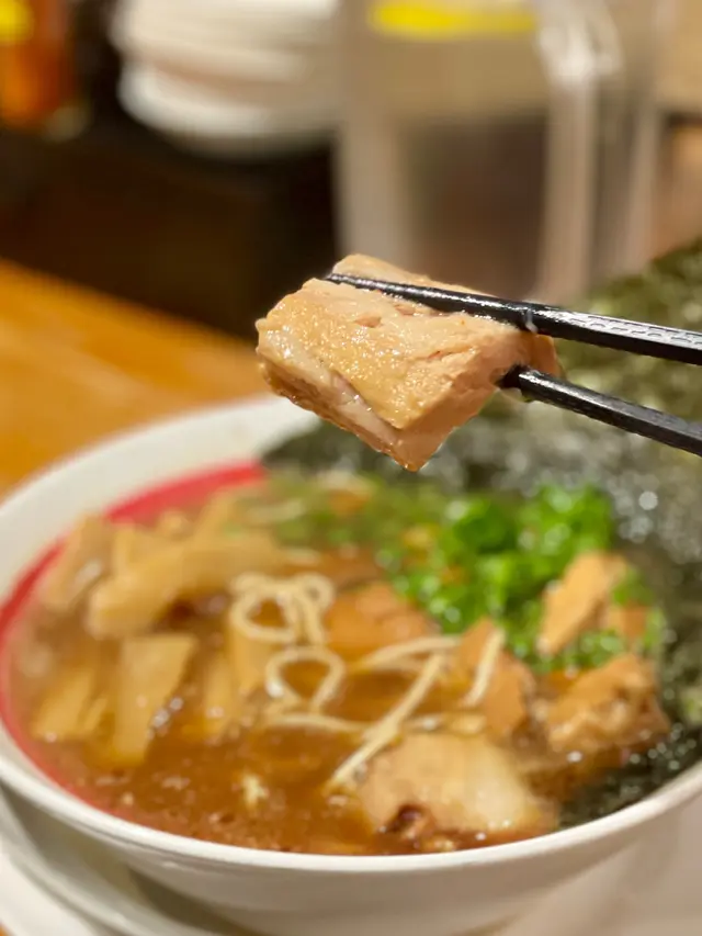 濃厚醬油豚角拉麵