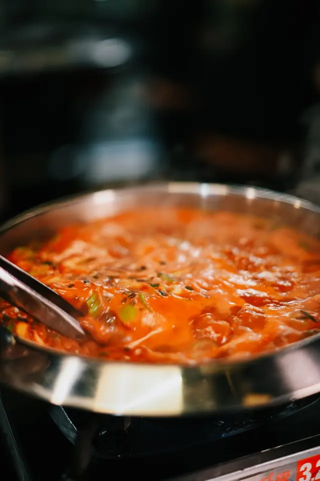 辣海鮮火鍋