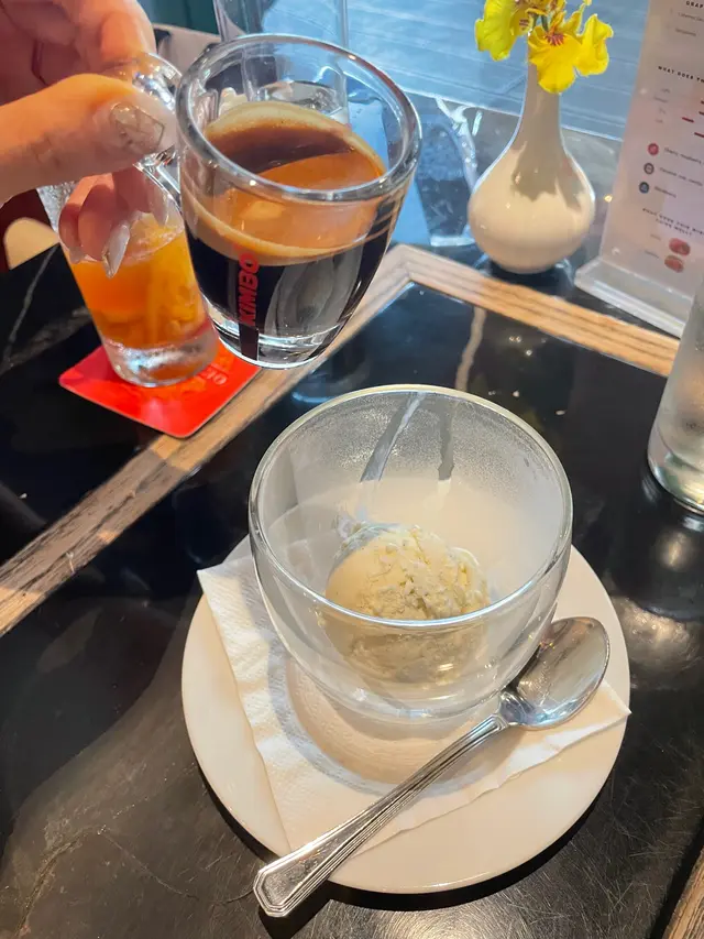 Caffè Affogato