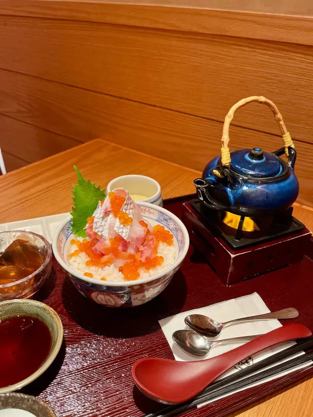 特上海鮮•鯛魚湯茶漬飯