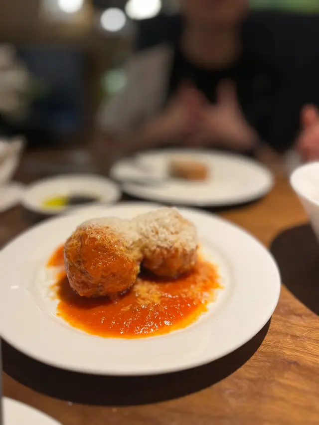 秘製肉丸