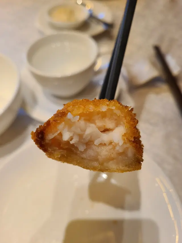 脆焗鮮鳳尾蝦多士