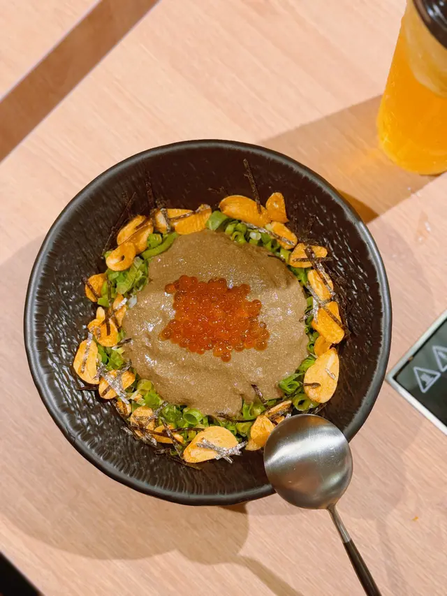 雪蟹膏蛙魚卵拌飯