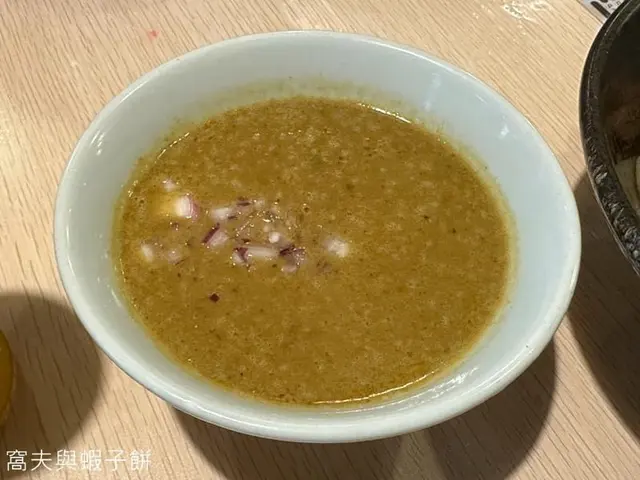 牡蠣沾汁麵