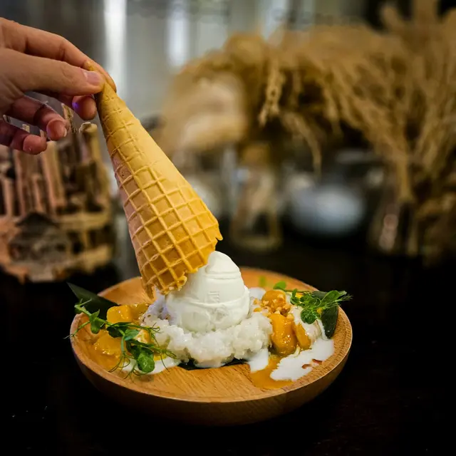 芒果糯米飯甜筒