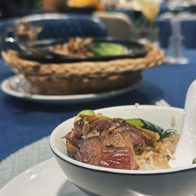 廣式臘味煲仔飯