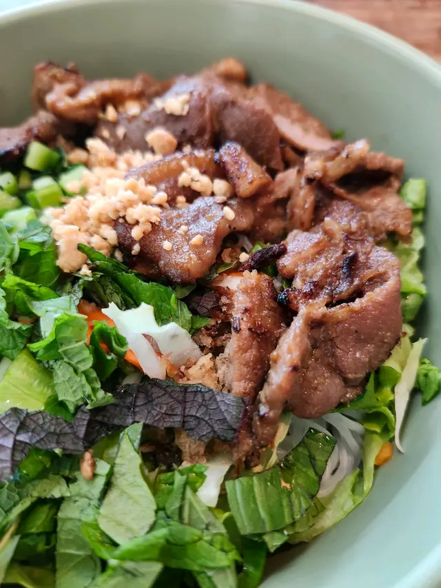 炭燒豬肉撈檬粉 $128