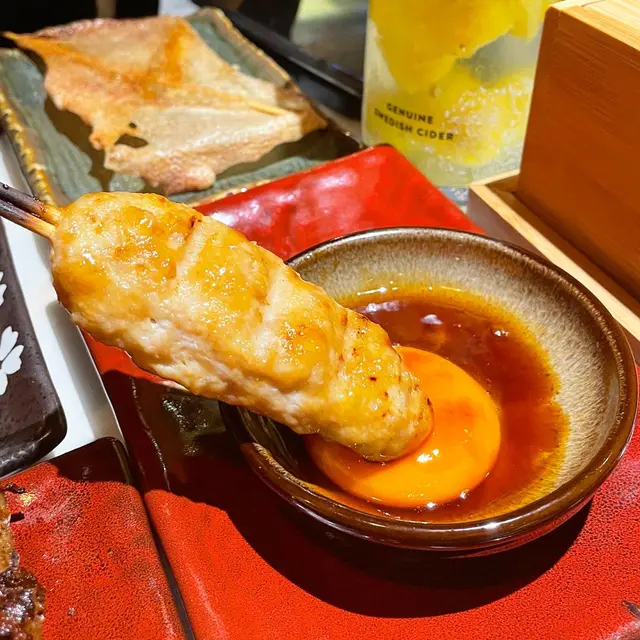 汁燒免治雞肉軟骨棒(付月見)