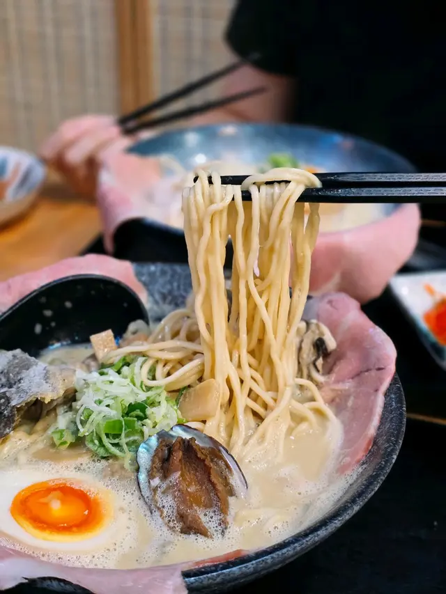 終極之廣島牡蠣濃湯拉麵