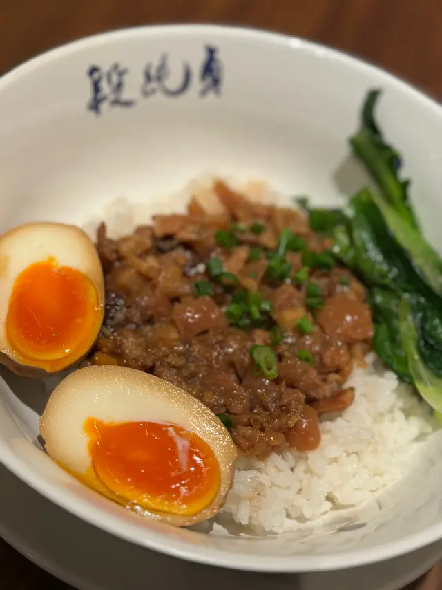 #珍珠奶茶 #台灣牛肉麵  #豆腐花 #芋圓  #southside