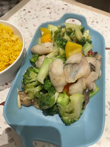 西兰花炒鱼片