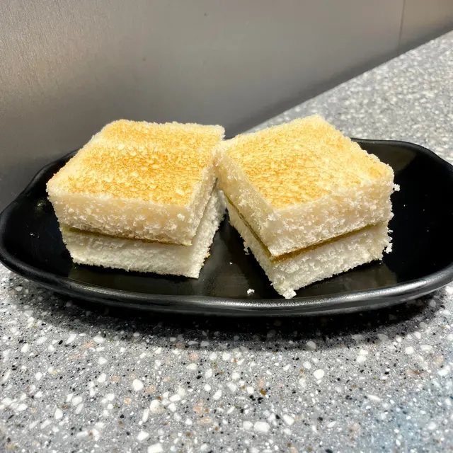 斑蘭咖央多士