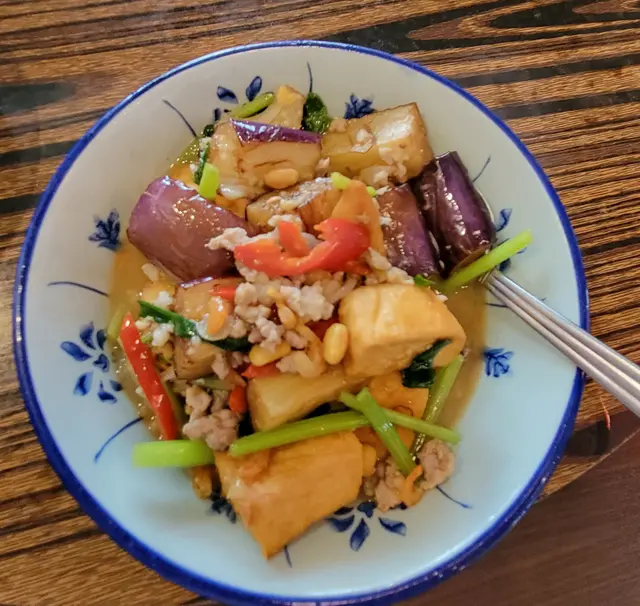 茄子豆醬煮鹽焗豆腐